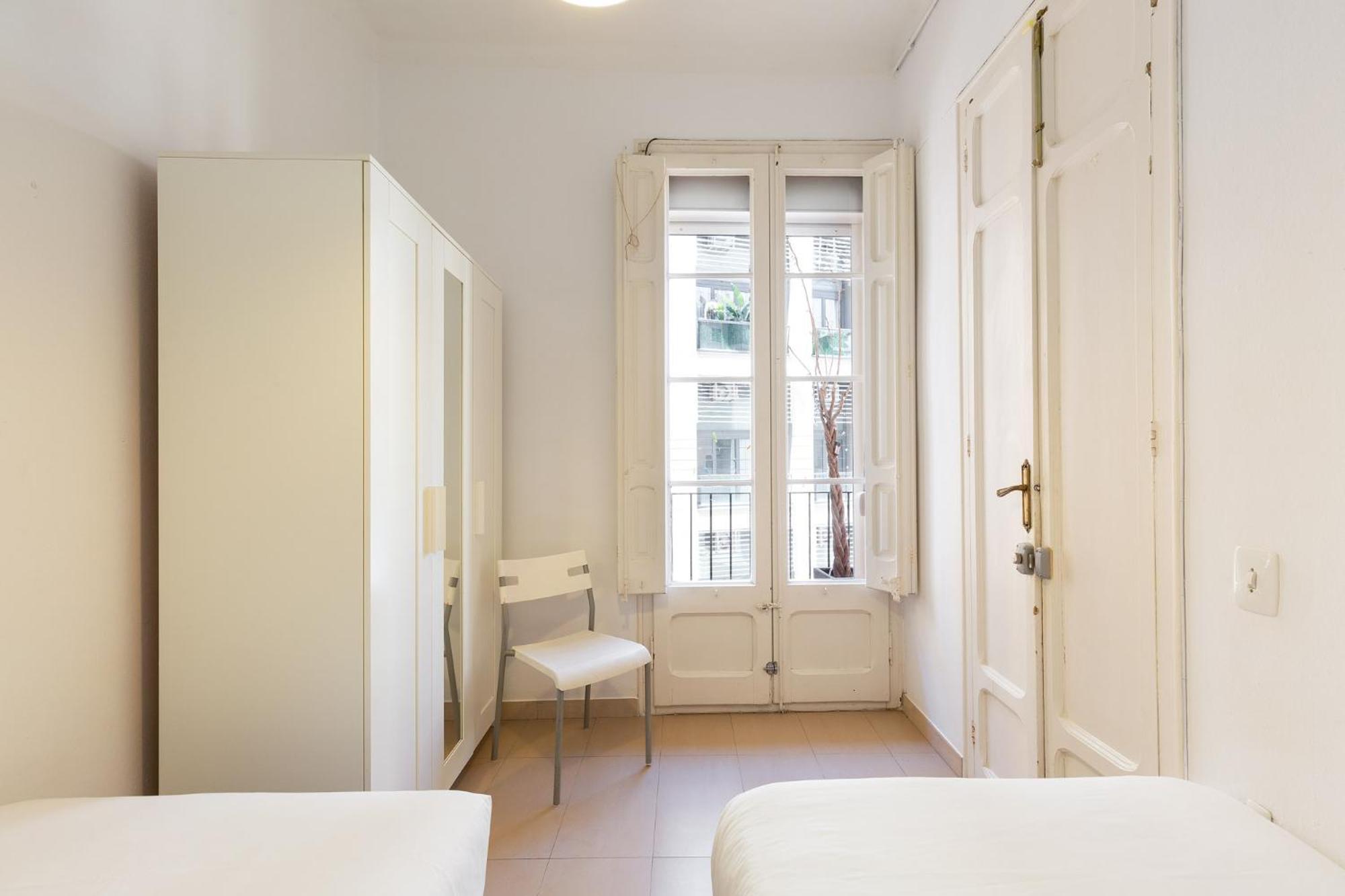 Stay U-Nique Apartments Mistral Barcelona Ngoại thất bức ảnh