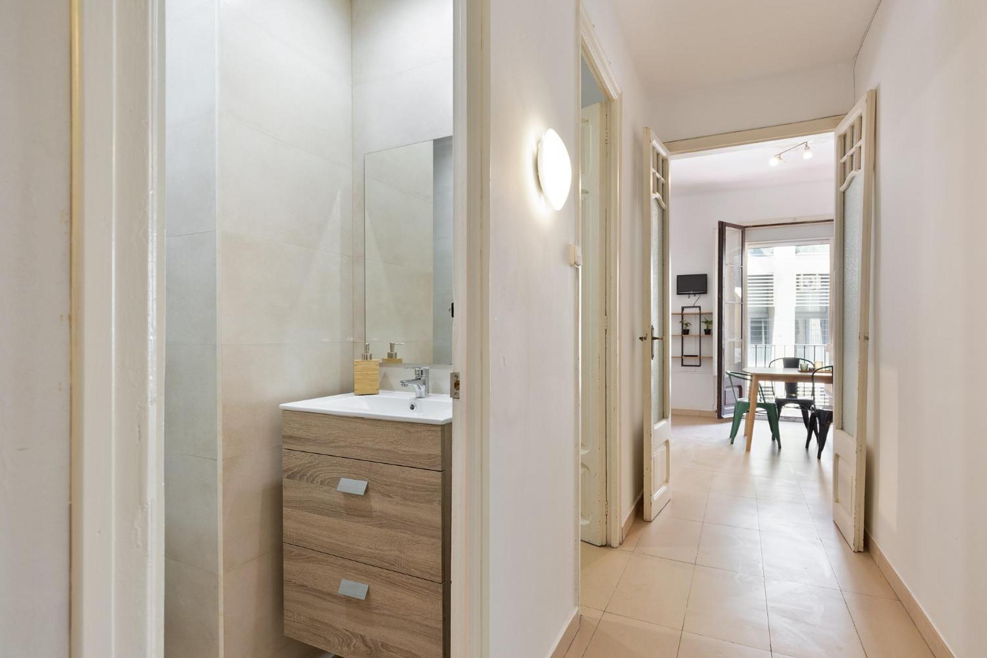 Stay U-Nique Apartments Mistral Barcelona Ngoại thất bức ảnh
